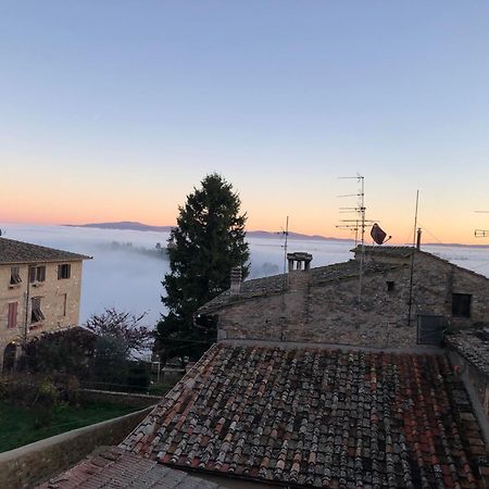 Casa Nel Centro Storico Lägenhet San Gimignano Exteriör bild